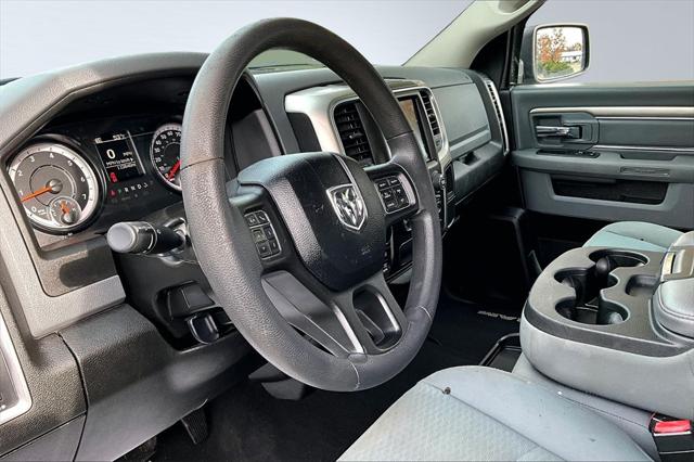 2019 Ram 1500 Classic SLT Crew Cab 4x4 5'7" Box