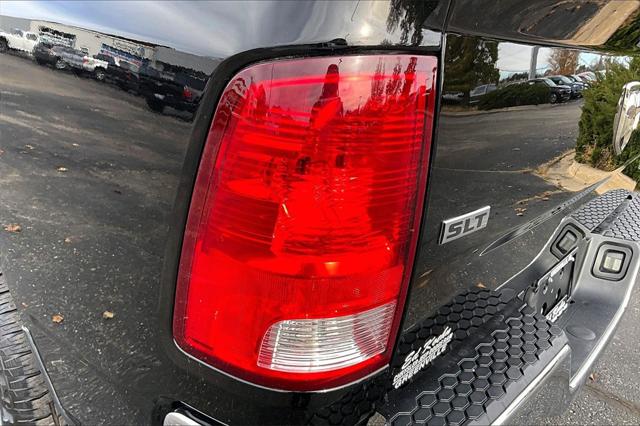 2019 Ram 1500 Classic SLT Crew Cab 4x4 5'7" Box