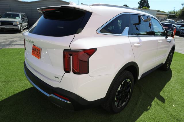 2024 Kia Sorento S