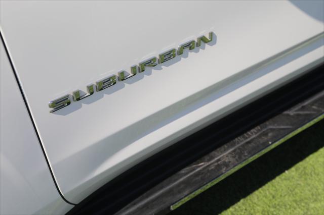2023 Chevrolet Suburban 2WD Premier