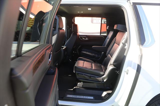 2023 Chevrolet Suburban 2WD Premier