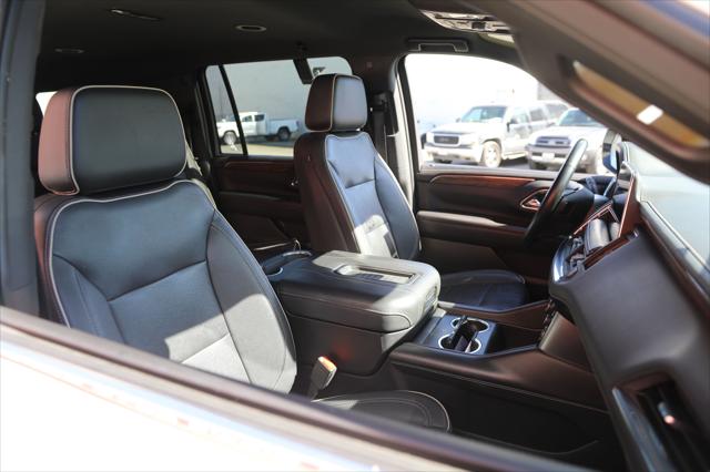 2023 Chevrolet Suburban 2WD Premier