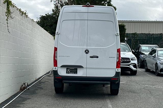 2026 Mercedes-Benz Sprinter Cargo Van Standard Roof 4-Cyl Diesel HO