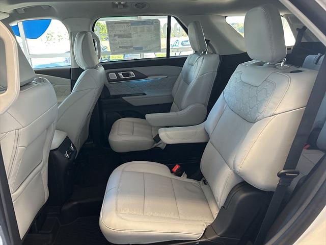 2025 Ford Explorer Platinum