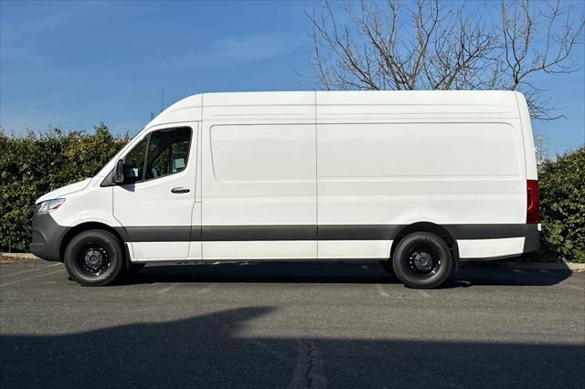 2026 Mercedes-Benz Sprinter Cargo Van 2500 High Roof I4 Diesel 170 RWD