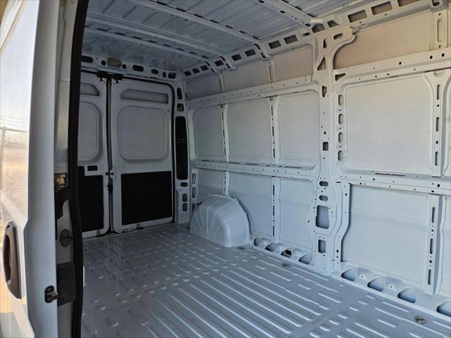 2026 Ram ProMaster 2500 Cargo Van Tradesman High Roof 159" WB w/Pass Seat