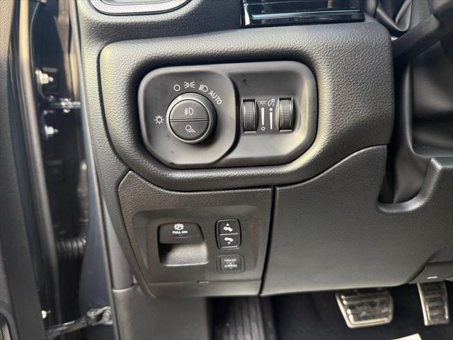 2026 Ram 1500 Rebel Crew Cab 4x4 5'7" Box
