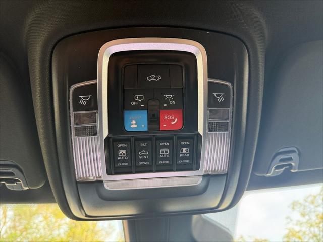 2026 Ram 1500 Rebel Crew Cab 4x4 5'7" Box