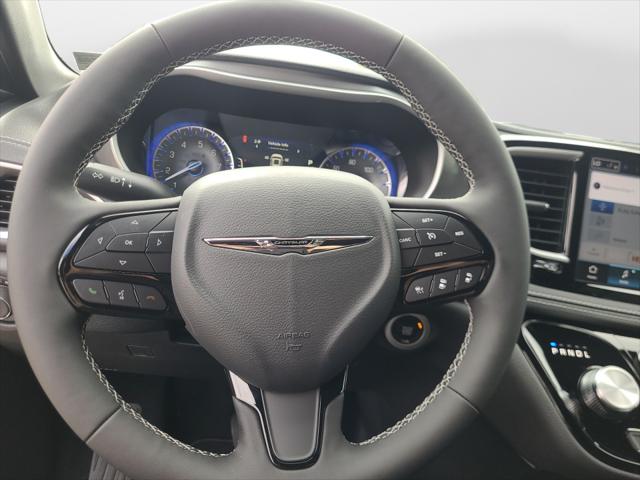 2026 Chrysler Pacifica Select AWD