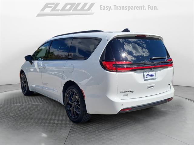 2026 Chrysler Pacifica Select AWD