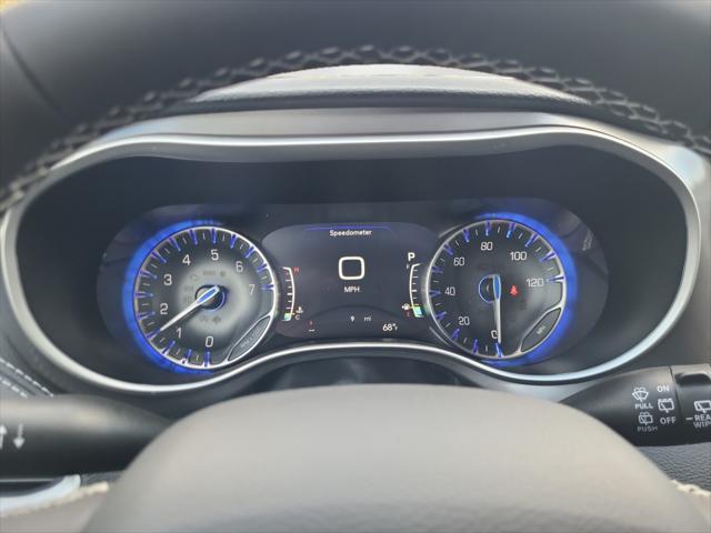 2026 Chrysler Pacifica Select AWD
