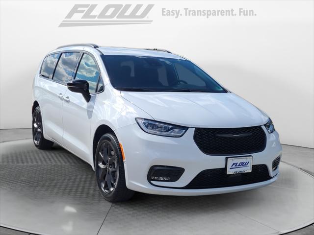 2026 Chrysler Pacifica Select AWD for sale in Charlottesville, VA