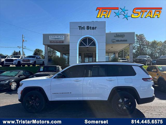 2023 Jeep Grand Cherokee L Altitude 4x4 2023 Jeep Grand Cherokee L Altitude 4x4