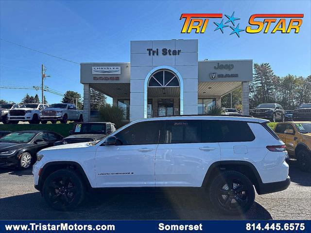 2023 Jeep Grand Cherokee L Altitude 4x4 2023 Jeep Grand Cherokee L Altitude 4x4