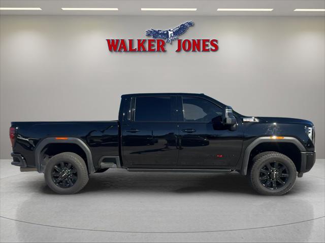 2025 GMC Sierra 2500HD 4WD Crew Cab Standard Bed AT4