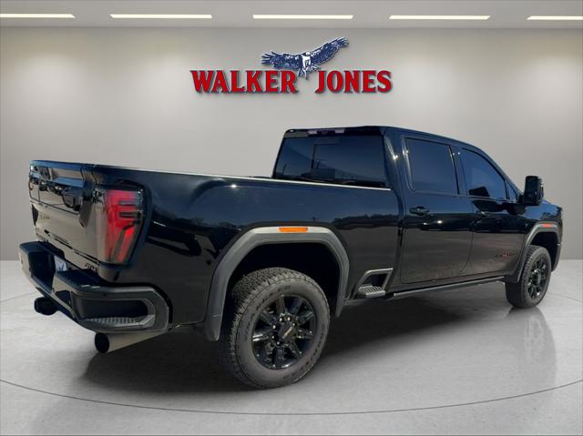 2025 GMC Sierra 2500HD 4WD Crew Cab Standard Bed AT4