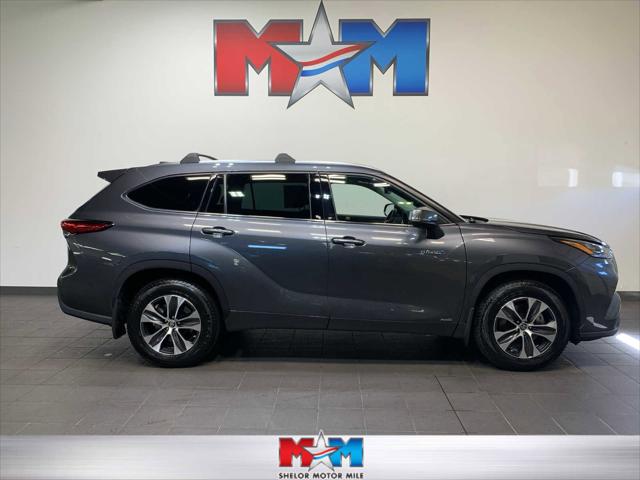 2020 Toyota Highlander Hybrid XLE 2020 Toyota Highlander Hybrid XLE