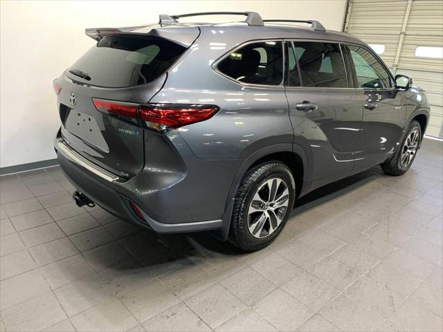 2020 Toyota Highlander Hybrid XLE 2020 Toyota Highlander Hybrid XLE