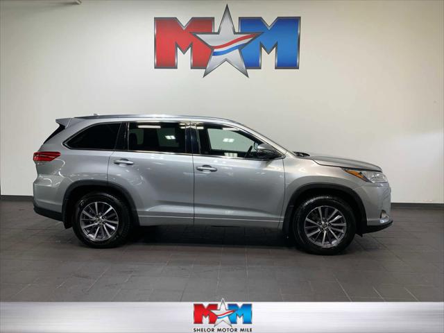 2017 Toyota Highlander XLE 2017 Toyota Highlander XLE
