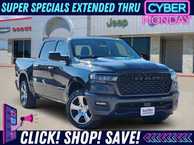 2026 RAM Ram 1500 RAM 1500 EXPRESS CREW CAB 4X4 57 BOX