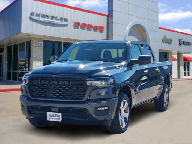 2026 RAM Ram 1500 RAM 1500 EXPRESS CREW CAB 4X4 57 BOX