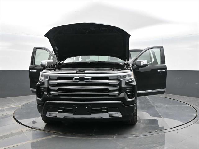 2023 Chevrolet Silverado 1500 4WD Crew Cab Short Bed High Country