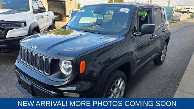 2023 Jeep Renegade Latitude 4x4 2023 Jeep Renegade Latitude 4x4