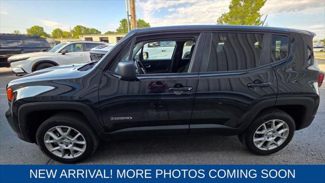 2023 Jeep Renegade Latitude 4x4 2023 Jeep Renegade Latitude 4x4