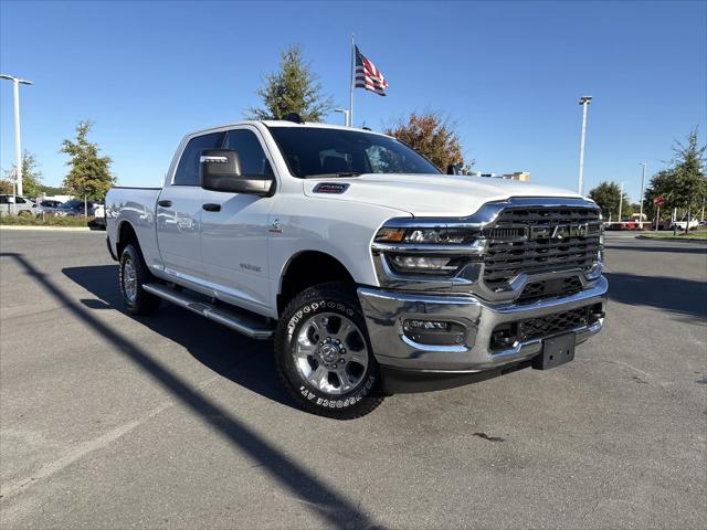 2025 RAM 2500 Big Horn Crew Cab 4x4 64 Box