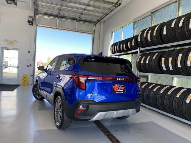 2024 Kia Seltos LX 2024 Kia Seltos LX