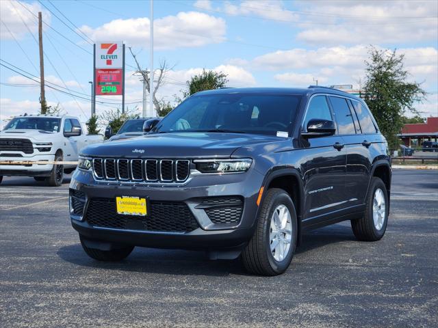 2025 Jeep Grand Cherokee GRAND CHEROKEE LAREDO X 4X2
