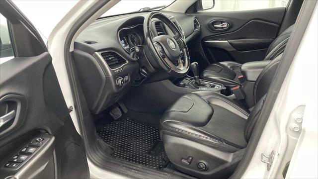 2019 Jeep Cherokee Latitude Plus 4x4 2019 Jeep Cherokee Latitude Plus 4x4