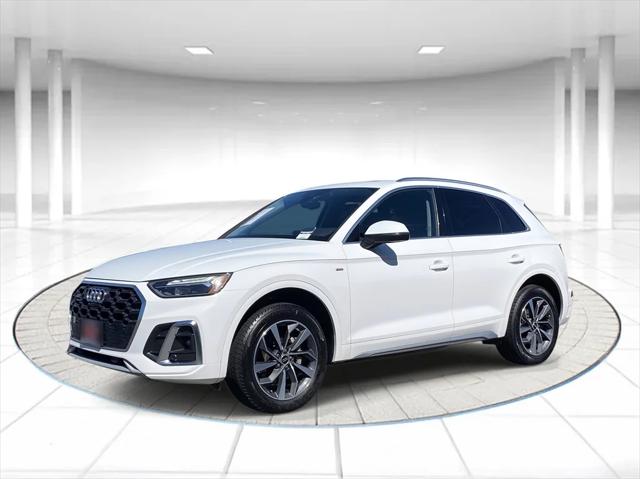 2022 Audi Q5 Premium Plus 45 TFSI S line quattro S tronic 2022 Audi Q5 Premium Plus 45 TFSI S line quattro S tronic