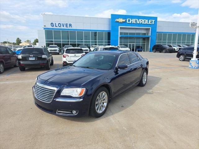 2014 Chrysler 300 4dr Sdn RWD