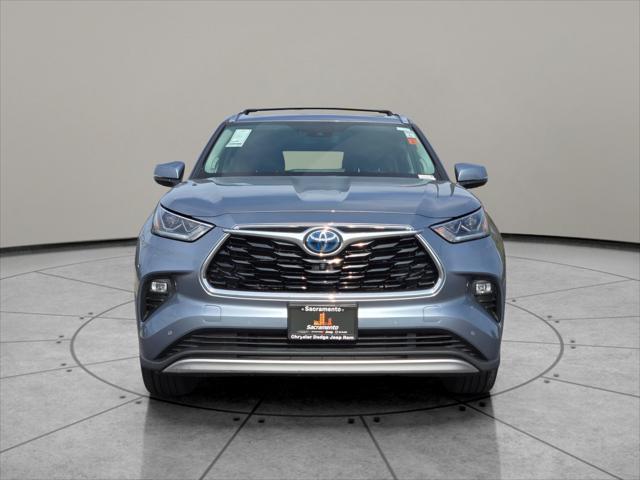 2021 Toyota Highlander Hybrid Platinum 2021 Toyota Highlander Hybrid Platinum