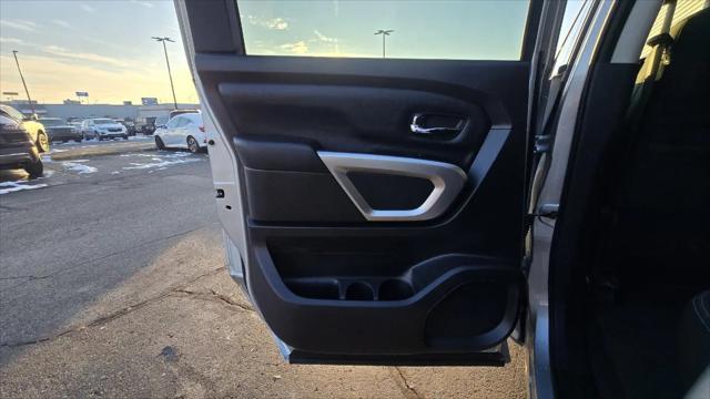 2018 Nissan Titan SV