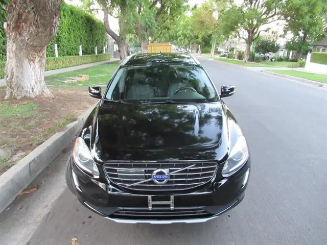 2016 Volvo XC60 T6 Drive-E Platinum