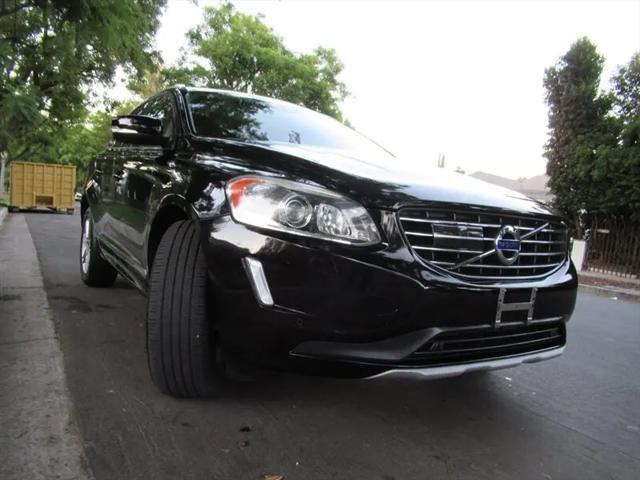 2016 Volvo XC60 T6 Drive-E Platinum