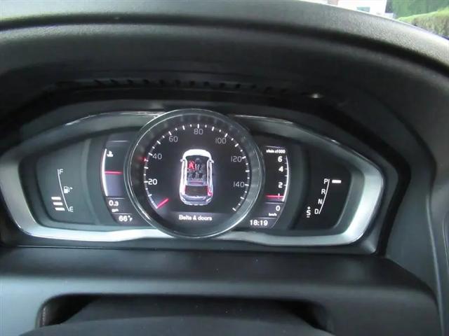 2016 Volvo XC60 T6 Drive-E Platinum
