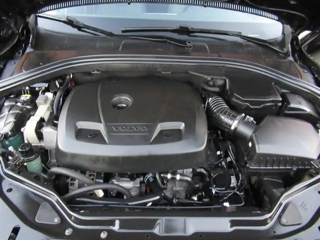 2016 Volvo XC60 T6 Drive-E Platinum