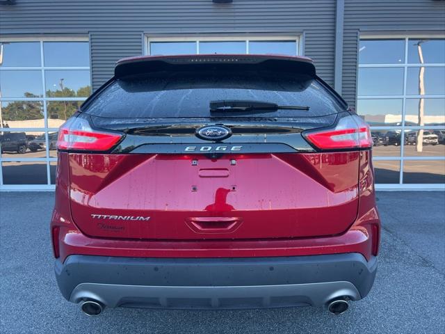 2021 Ford Edge Titanium