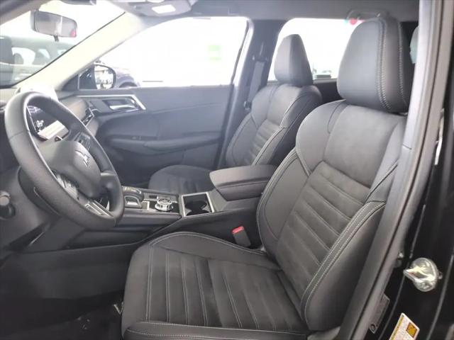 2025 Mitsubishi Outlander PHEV SE S-AWC