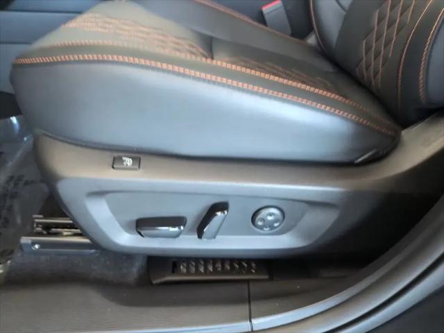 2025 Mitsubishi Outlander PHEV SEL S-AWC