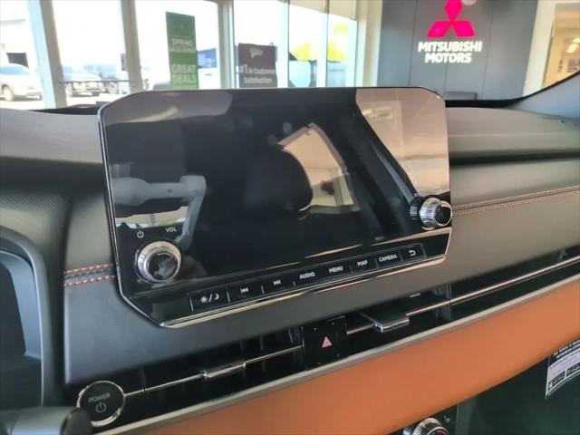2025 Mitsubishi Outlander PHEV SEL S-AWC