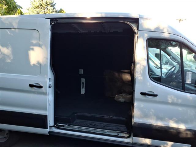 2025 Ford Transit Cargo Van Base