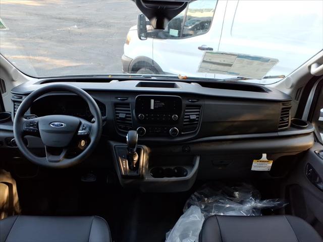 2025 Ford Transit Cargo Van Base