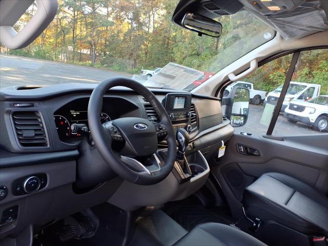 2025 Ford Transit Cargo Van Base