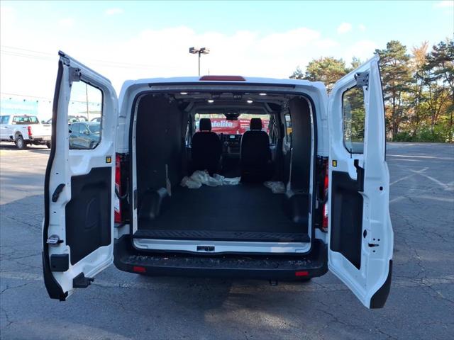 2025 Ford Transit Cargo Van Base