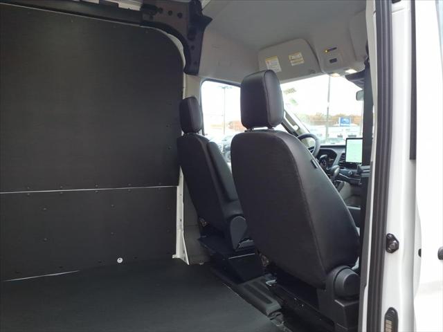 2025 Ford Transit Cargo Van Base