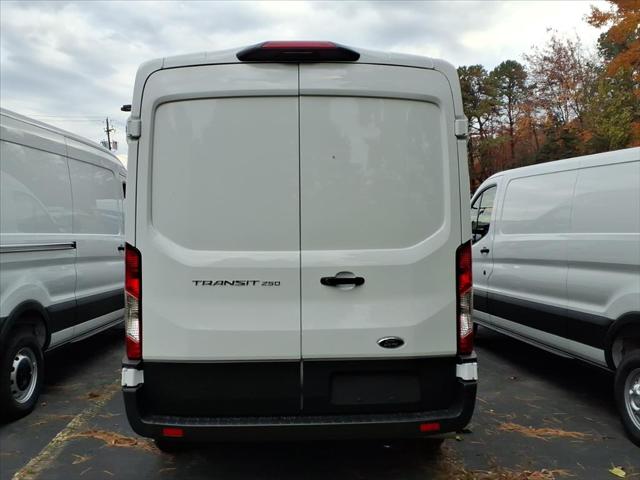 2025 Ford Transit Cargo Van Base